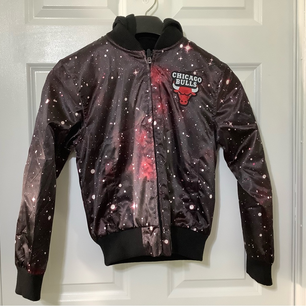 NBA  young Chicago Bulls hoodie basketball  Galaxy Print Jacket size 10-12